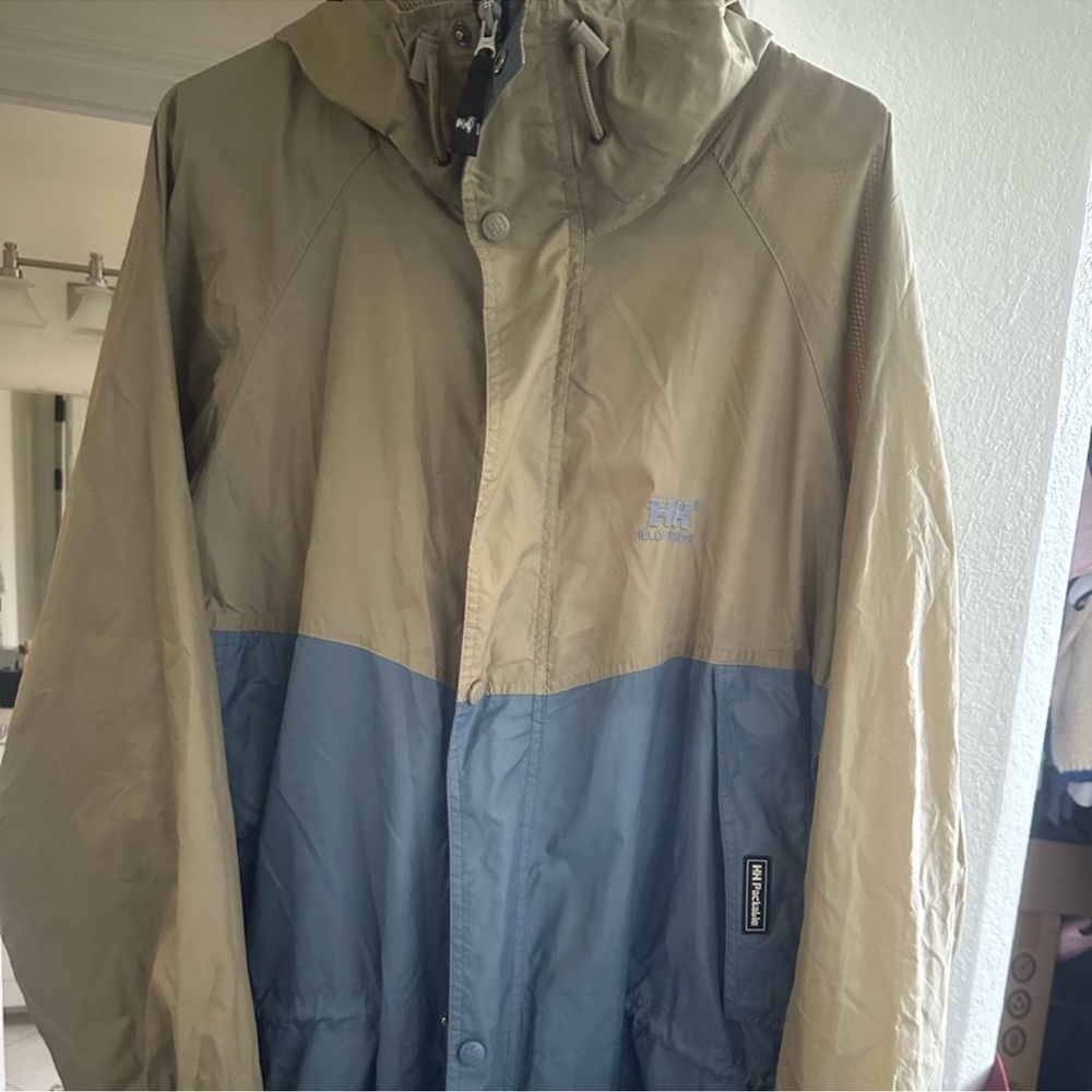Helly Hansen Men's Two-Tone Jacket packable jacket rain coat sweater parka